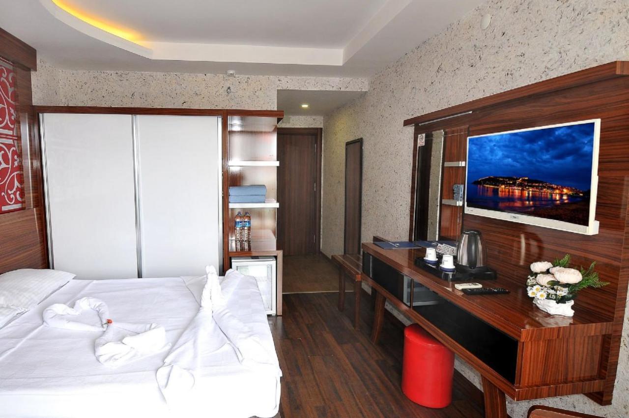 Uk Blue Coast Hotel (Adults Only) Alanya Ngoại thất bức ảnh